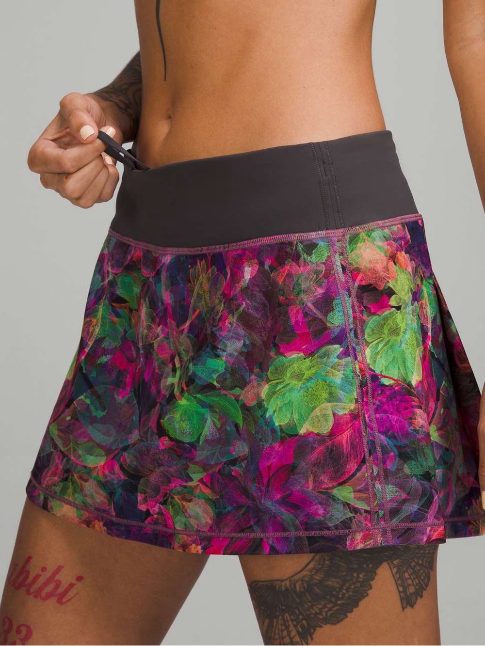 Lululemon Pace Rival Mid-Rise Skirt -
Vivid Floral Tone Multi